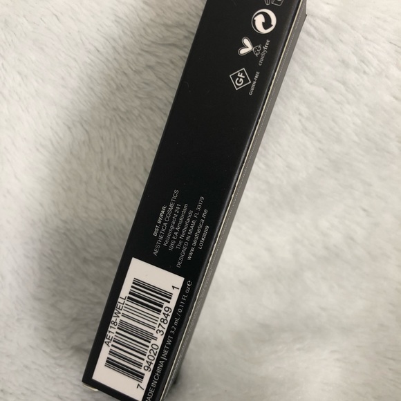 BNWOT Liquid Eyeliner - Picture 2 of 4